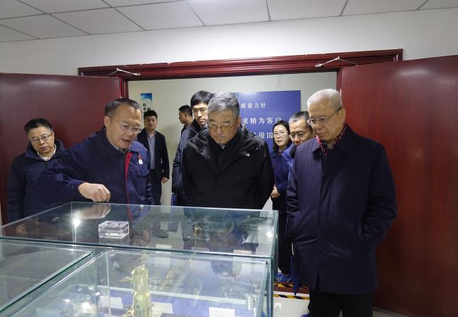 國機集團黨委書記、董事長張曉侖到軸研所調(diào)研